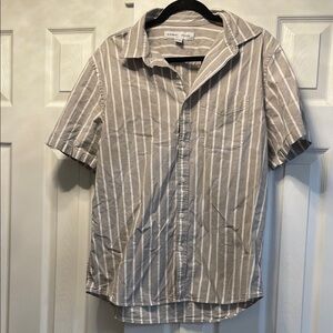 Old Navy Gray Striped Button-Down Shirt